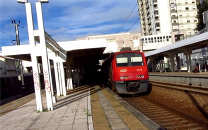 Por semana são suprimidos cerca de 12 comboios em hora de ponta na linha de Sintra